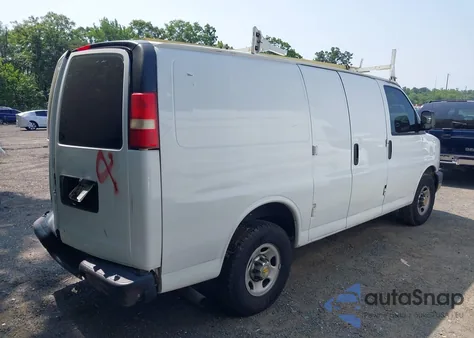 2012 Chevrolet Express 2500 Work Van z USA, uszkodzony, nr VIN 1GCWGFCA4C1201170
